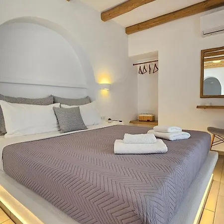 Polychronis Private Suite Pollonia Exterior photo