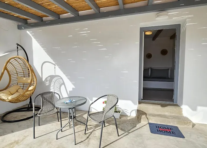 Polychronis Private Suite